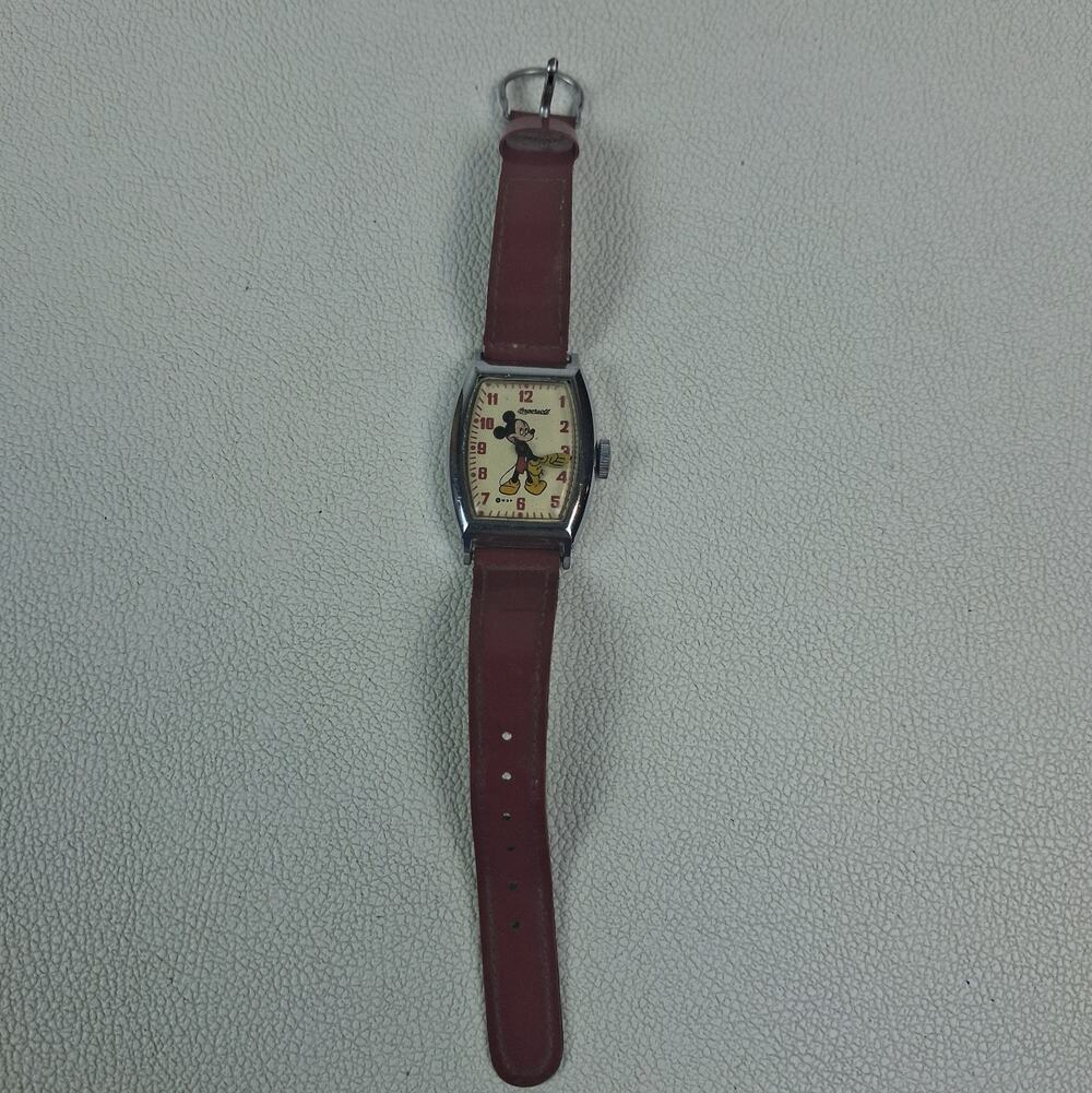 Vintage 1940s Ingersoll US Time MICKEY MOUSE WATCH 8842 Walt Disney Working